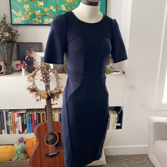 Never worn navy and black 00 Club Monaco bodycon dress - Picture 6 of 6